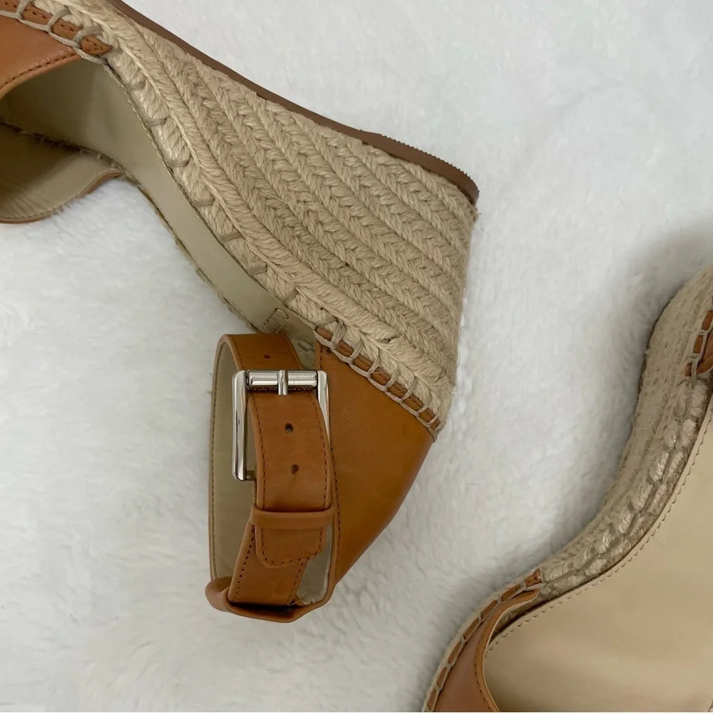Vince Camuto Tan Espadrille‎ Sandals. Size 9 1/2 W/41